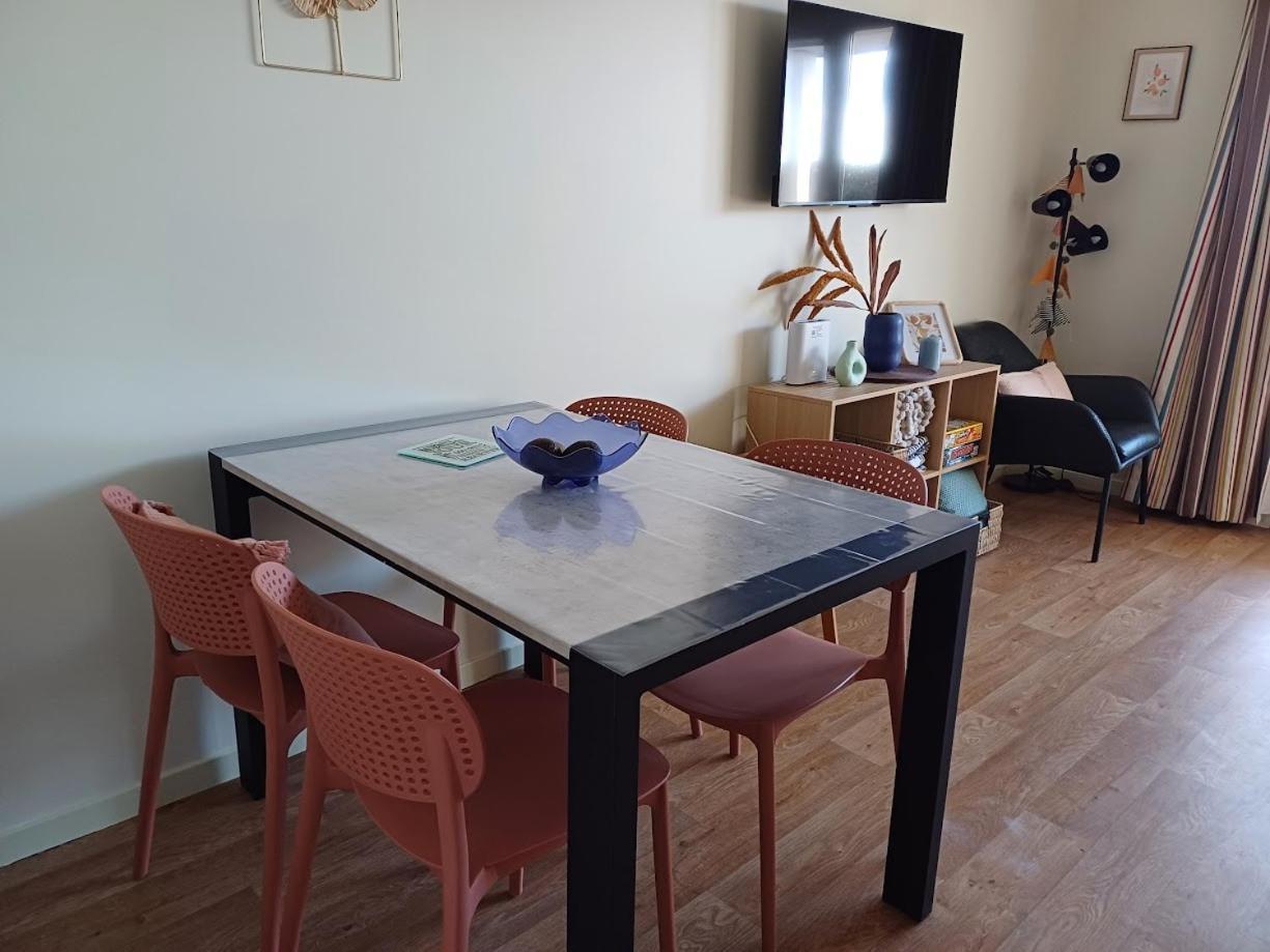 Le 501 F2 De Plain-Pied Avec Terrasse Leilighet Courseulles-sur-Mer Eksteriør bilde